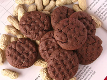 Chewy Chocolate Peanut Butter Cookies