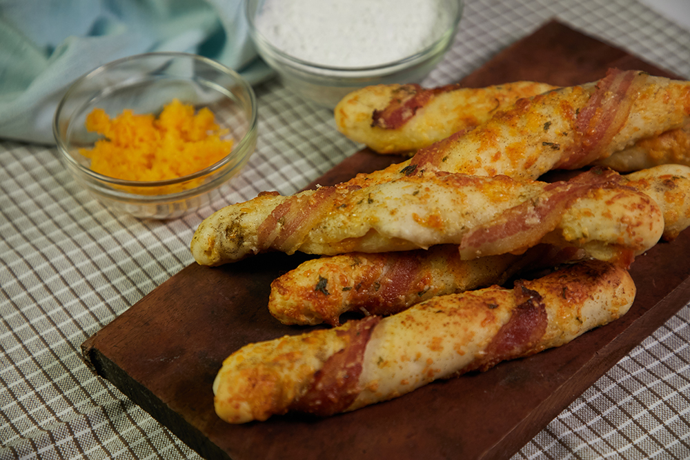 CHEESY BACON BREADSTICKS