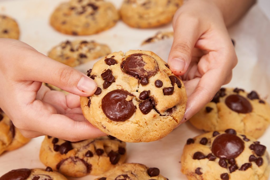 Thick And Moist Chocolate Chip Cookies